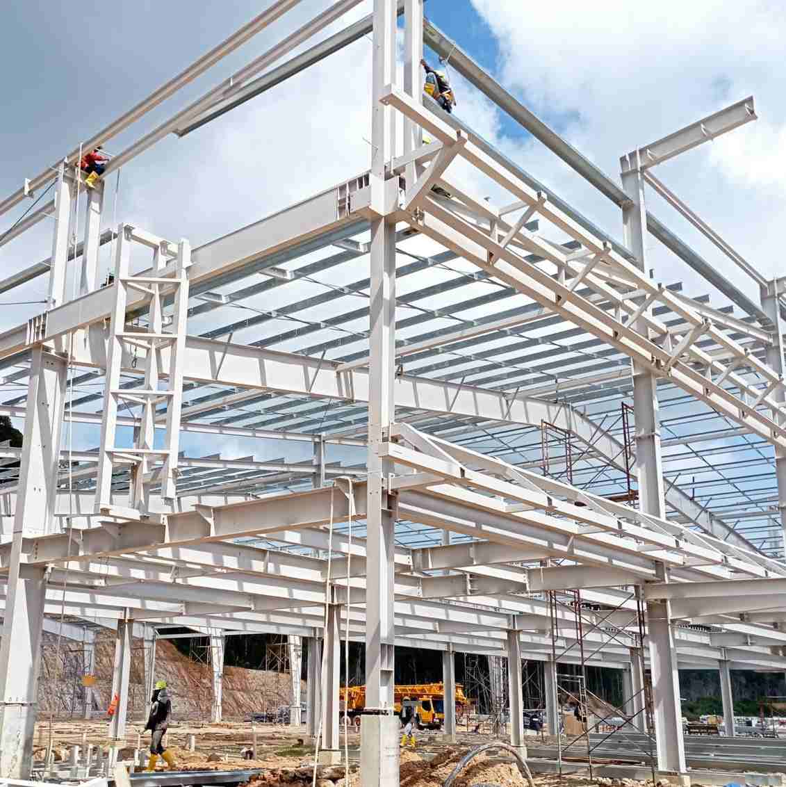 Rangka struktur baja proyek gudang industri BBP